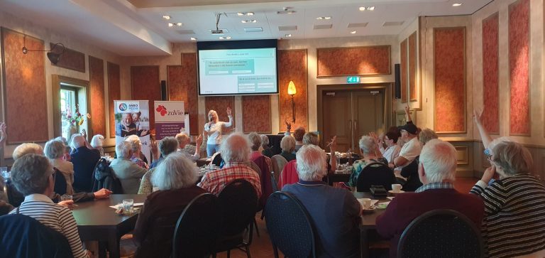zaal met mensen
