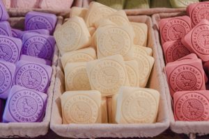 verschillende kleuren zeepjes